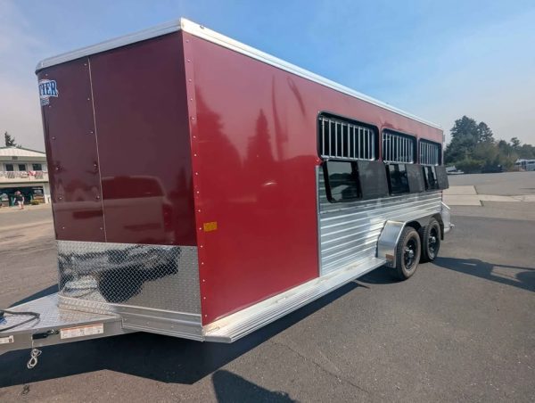 New Frontier 6 Pen Livestock Trailer - Image 2